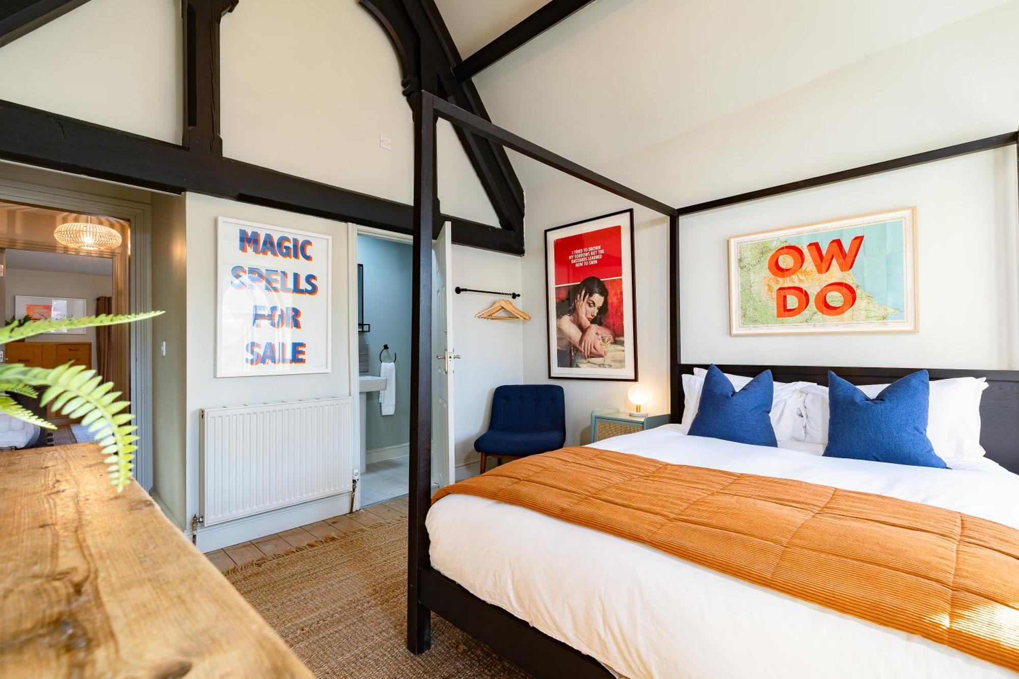 Stylish Seaside Home With King Beds And Parking สการ์โบโรห์ ภายนอก รูปภาพ